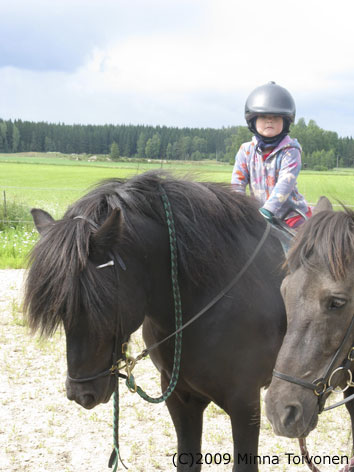Aliisa 3v ja Heimir fr Gliti 5v (om. Cata Portin)